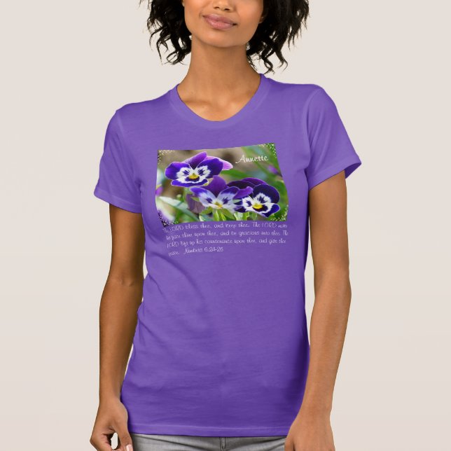 Camiseta Flor Pansy e Escritura Personalizável de T-Shirt (Frente)
