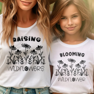 Camiseta Flor Silvestre em Flor Preta e Branco Correspondên