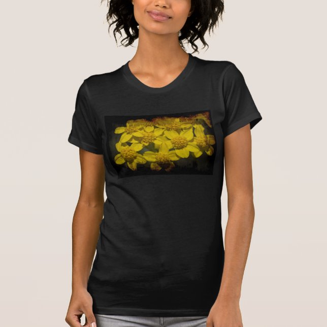 Camiseta Flores Amarelas (Frente)