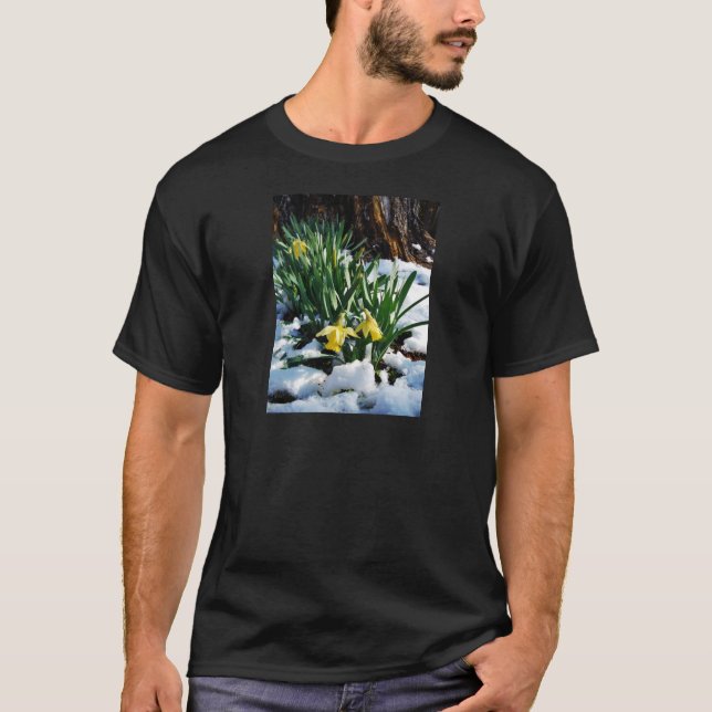 Camiseta Flores amarelas Daffodils na neve (Frente)