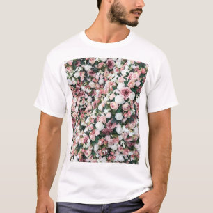 Camiseta Flores artificiais coloridas: fundo vibrante