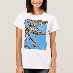 Camiseta Flores Brancas de Maçã,