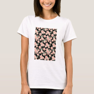 Camiseta Flores cor-de-rosa Tuberose no fundo preto do café