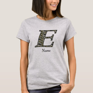 Camiseta Flores de Hortênsia com Inicial de Monograma E Per