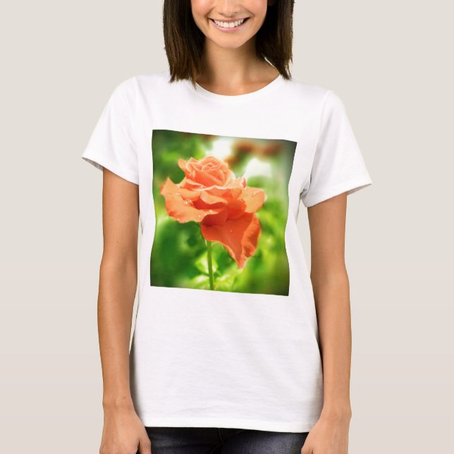 Camiseta Flores Românticas de Rosa (Frente)