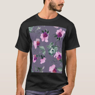 Camiseta Flores roxas: padrão uniforme de aquarela.