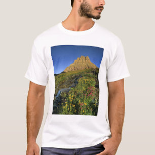 Camiseta Flores silvestres alpinas & Mt Clements em Logan P