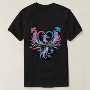 Camiseta "Floresça Autenticamente" Orgulho Trans Fenix Cora