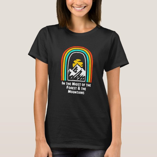 Camiseta Floresta e Montanhas Acampando Hiker Do Câmera De  (Frente)