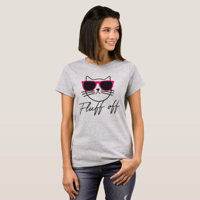 Camiseta Fluff fora do t-shirt (Frente Completa)