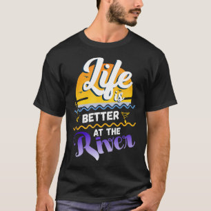 Camiseta Flutuando no Rio Dizendo que a Vida é Melhor no Ri