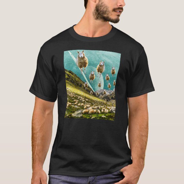 Camiseta Flying Sheep Funny Surreal Art Collage (Frente)