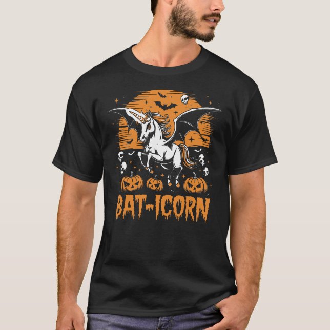 Camiseta Flying Unicorn with Bat Wings Bat-icorn Halloween (Frente)