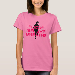 Camiseta Foco Rosa Acredite em Breathe