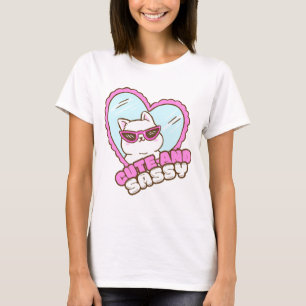 Camiseta Fofa Com Um Lado de Sassy Gato Rosa Engraçado e