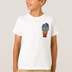 Camiseta Fogos de Artifício Explodindo Acima de Batatas Fri