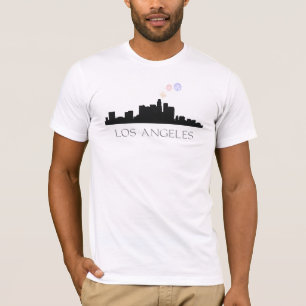 Camiseta Fogos-de-artifício sobre t-shirt da skyline de Lo
