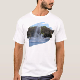 Camiseta Fonte Em Um Lago