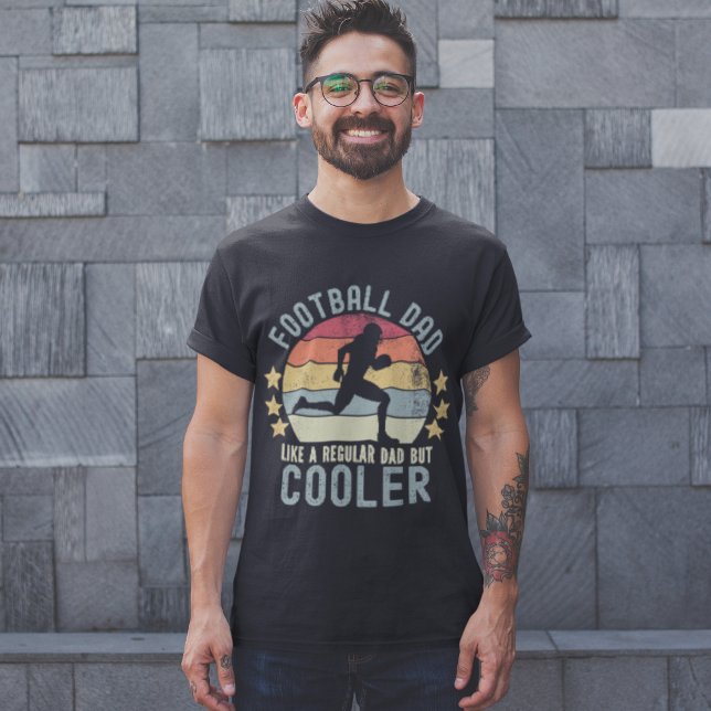 Camiseta Football Dad Like a Regular Dad But Cooler (Criador carregado)