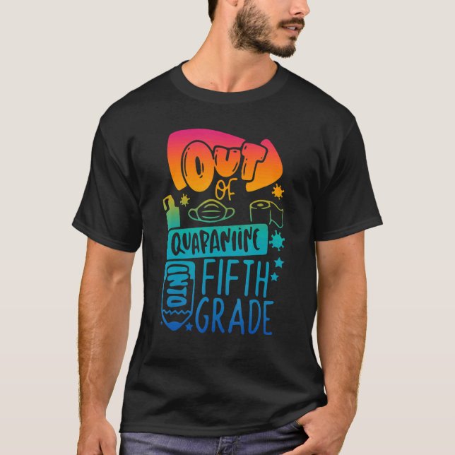 Camiseta Fora Da Quarentena No Quinto Ano De Volta À Escola (Frente)