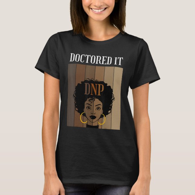 Camiseta Formando B de Prática de Enfermagem DNP de Ti Acon (Frente)