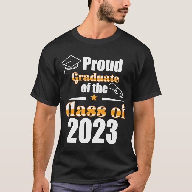 Camiseta Formando Classe 2023 Graduação da Família Orgulhos (Frente)