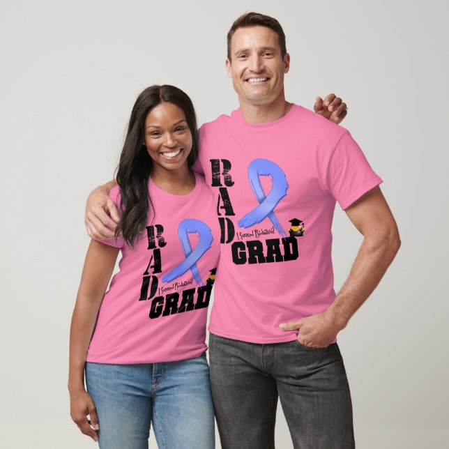 Camiseta Formando RAD da Terapêutica de Radiação do Cancer  (Unissex)