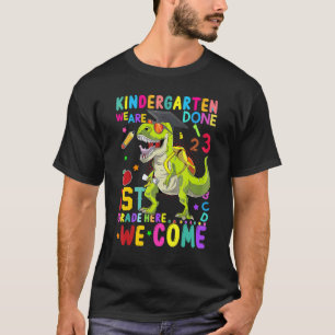 Camiseta Formatação no infantário Dinossauro Mágico