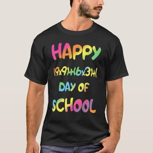 Camiseta Fórmula Matemática 100 Dias De Escola De Volta Ao  (Frente)