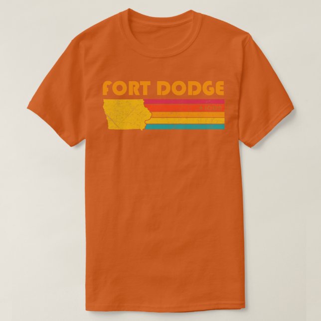 Camiseta Fort Dodge Iowa Vintage angustiado Souvenir (Frente do Design)