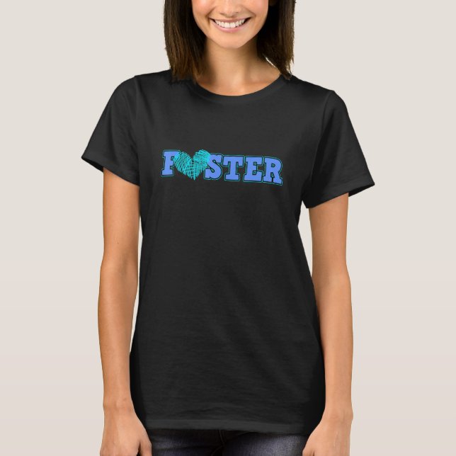 Camiseta Foster Care Heart Love Adoted Kids Foster Parentes (Frente)