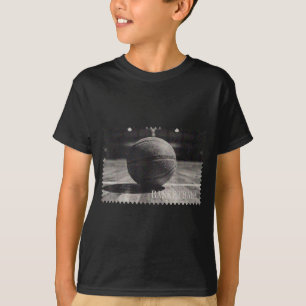 Camiseta Foto antiga de basquete estilo bola jogador treina