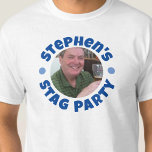 Camiseta Foto da Despedida de Solteiro do Homem<br><div class="desc">Para celebrar uma Despedida de Solteiro. Projetado para alguém que está tendo uma "Despedida de Solteiro"! Camiseta masculina com sua foto, escolha de nome e texto da festa. Camiseta de Despedida de Solteiro. Adicione o nome da pessoa cuja festa é e também a fotografia dela. Camiseta de Despedida de Solteiro....</div>