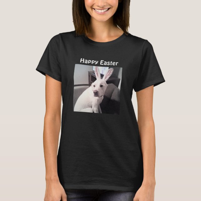Camiseta Foto de Cachorro Bonito Vestindo Coelhinho de Pásc (Frente)