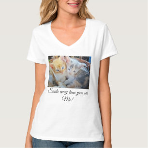 Camiseta Foto engraçada de dois gatinhos fofos na frente, c