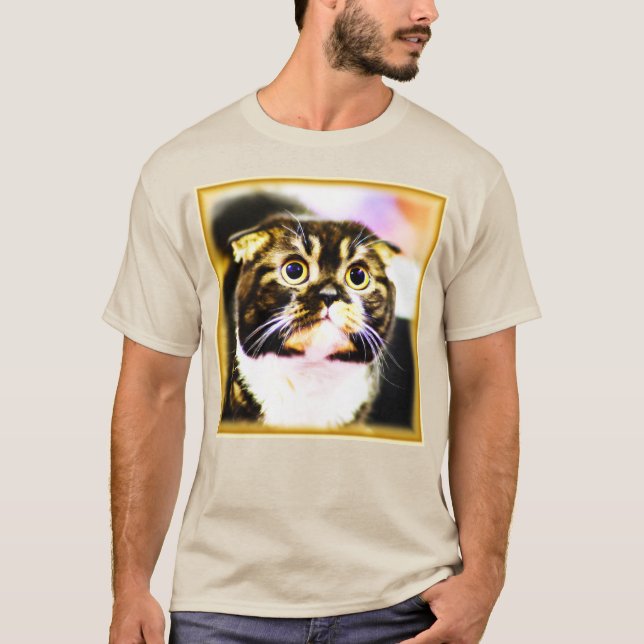 Camiseta Foto Hilariante de um Gato Engraçado. Compre agora (Frente)