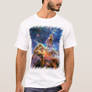 Camiseta Foto místico do espaço da montanha da nebulosa d
