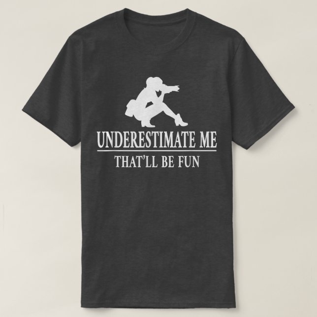 Camiseta Fotógrafo Me Subestima, Empoderamento Das Mulheres (Frente do Design)