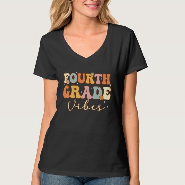 Camiseta Fourth Grade Vibes  4th Grade Team Retro 1st Day o (Frente)