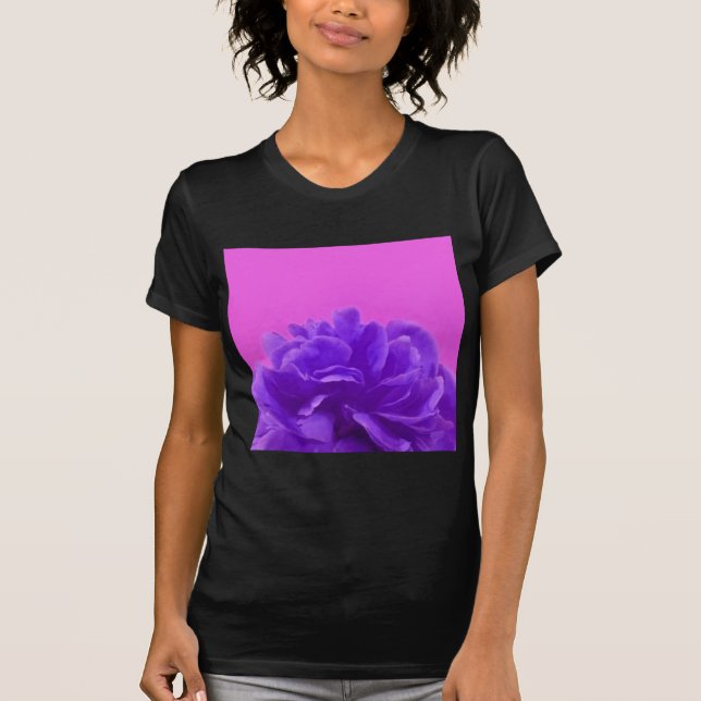Camiseta Framboesa Roxa Elegante (Frente)