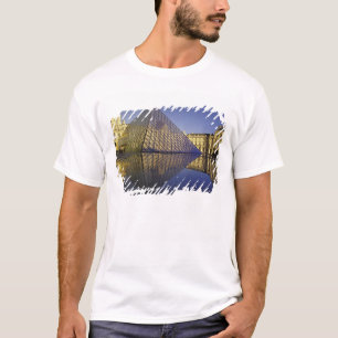 Camiseta FRANÇA, Paris Reflexo, Pirâmide. O Louvre