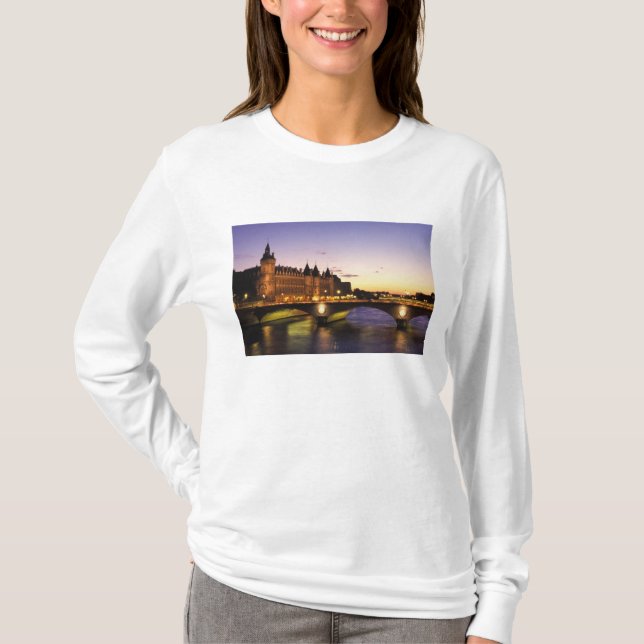 Camiseta França, Paris, River Seine e Conciergerie em (Frente)