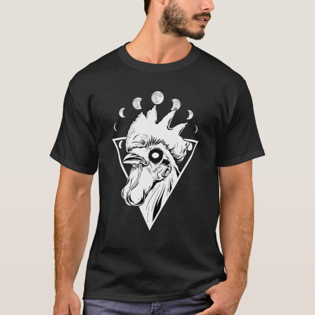 Camiseta Frango Gótico Arrepiado Com Fase Lunar Crescente (Frente)
