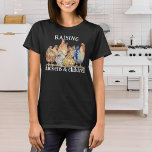 Camiseta Frangos e crianças educados em linhagem mama<br><div class="desc">Uma bela aquarela pintou galinhas e uma galeria com um engraçado texto personalizável "criando galinhas e crianças" design para uma mama de fazenda de casa.</div>