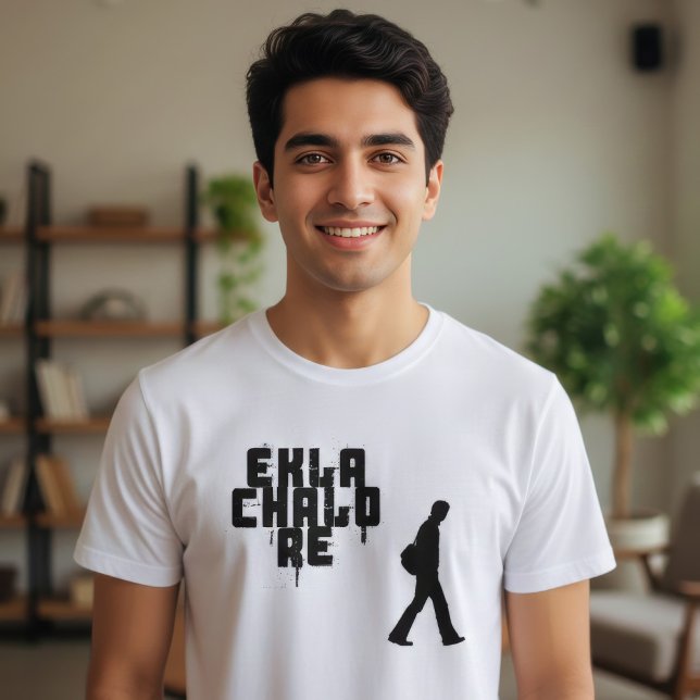 Camiseta Frase Bengali "Ekla Chalo Re" (Criador carregado)