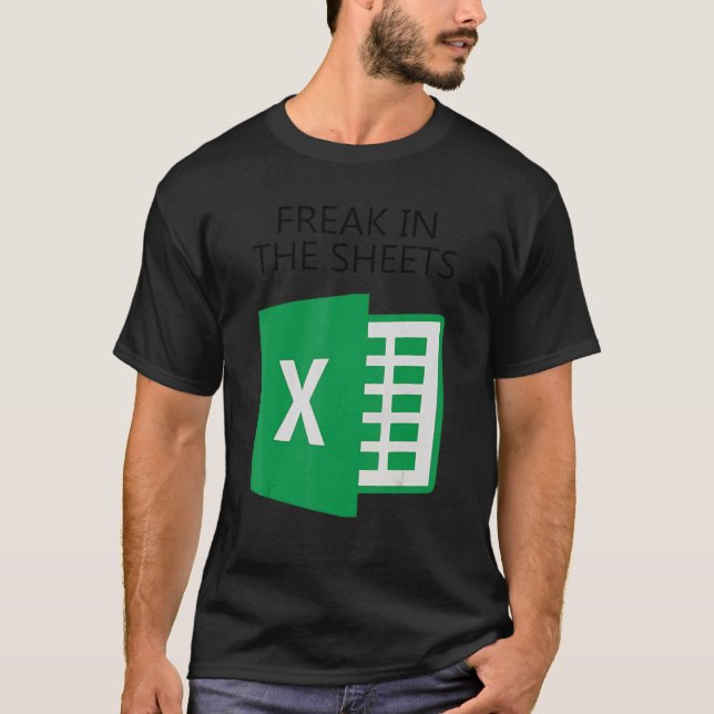 Camiseta Freak Na Folha De Excel Halloween (Frente)
