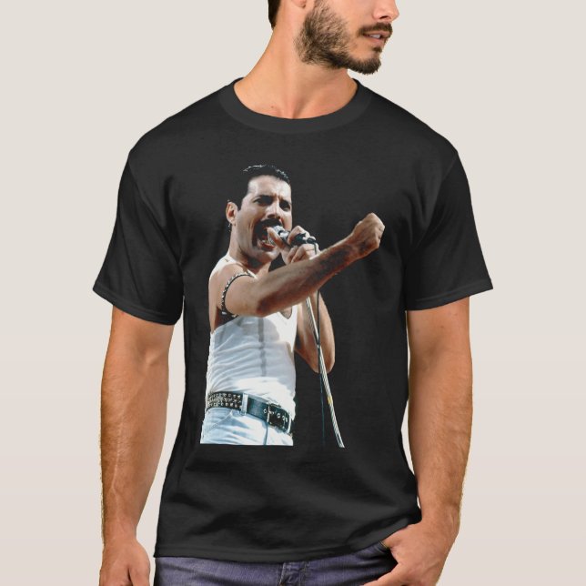 Camiseta Freddie Mercury Of Rock Group Queen At Live Aid 19 (Frente)