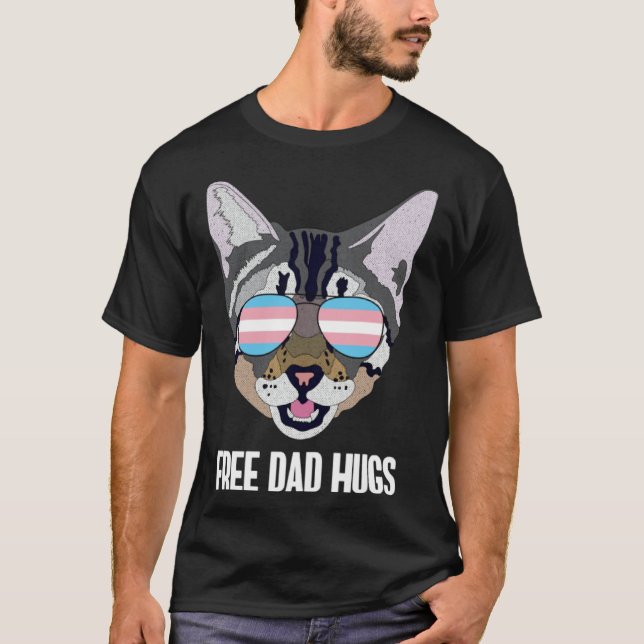 Camiseta Free Dad Hugs Funny Cat Trans Pride (Frente)