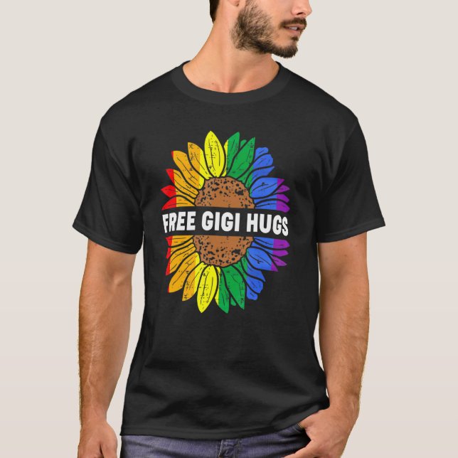 Camiseta Free Gigi Hugs Lgbt Daisy Rainbow Flower Hippie Ga (Frente)
