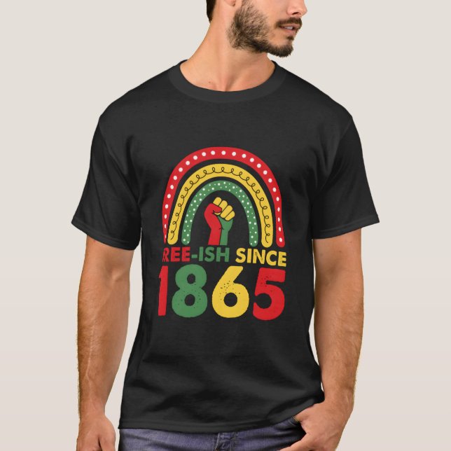 Camiseta Free Ish Since 1865 Junenth 2023 Rainbow (Frente)